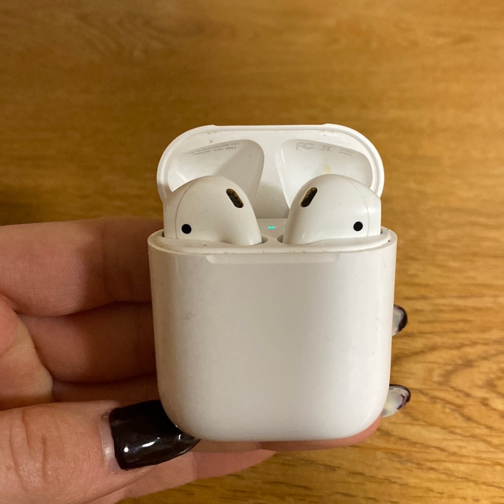 Apple Airpods